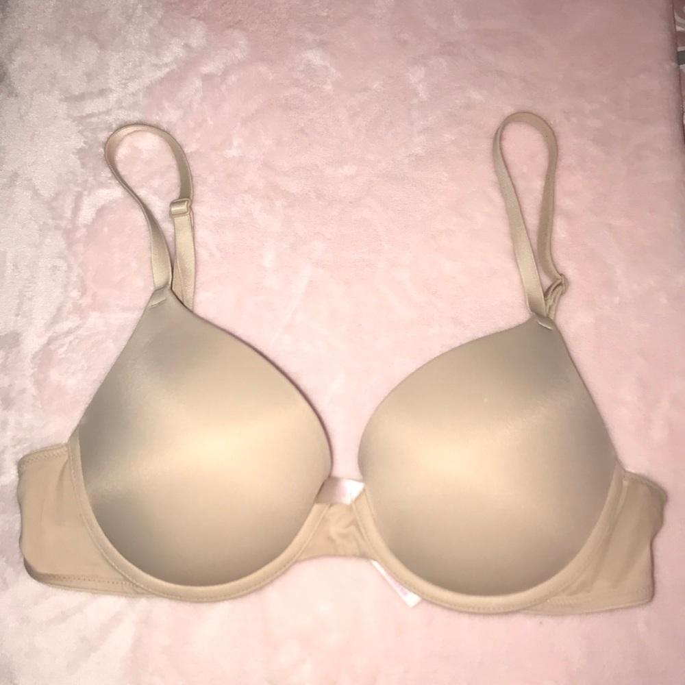 NWOT Pink T-shirt Push up bra